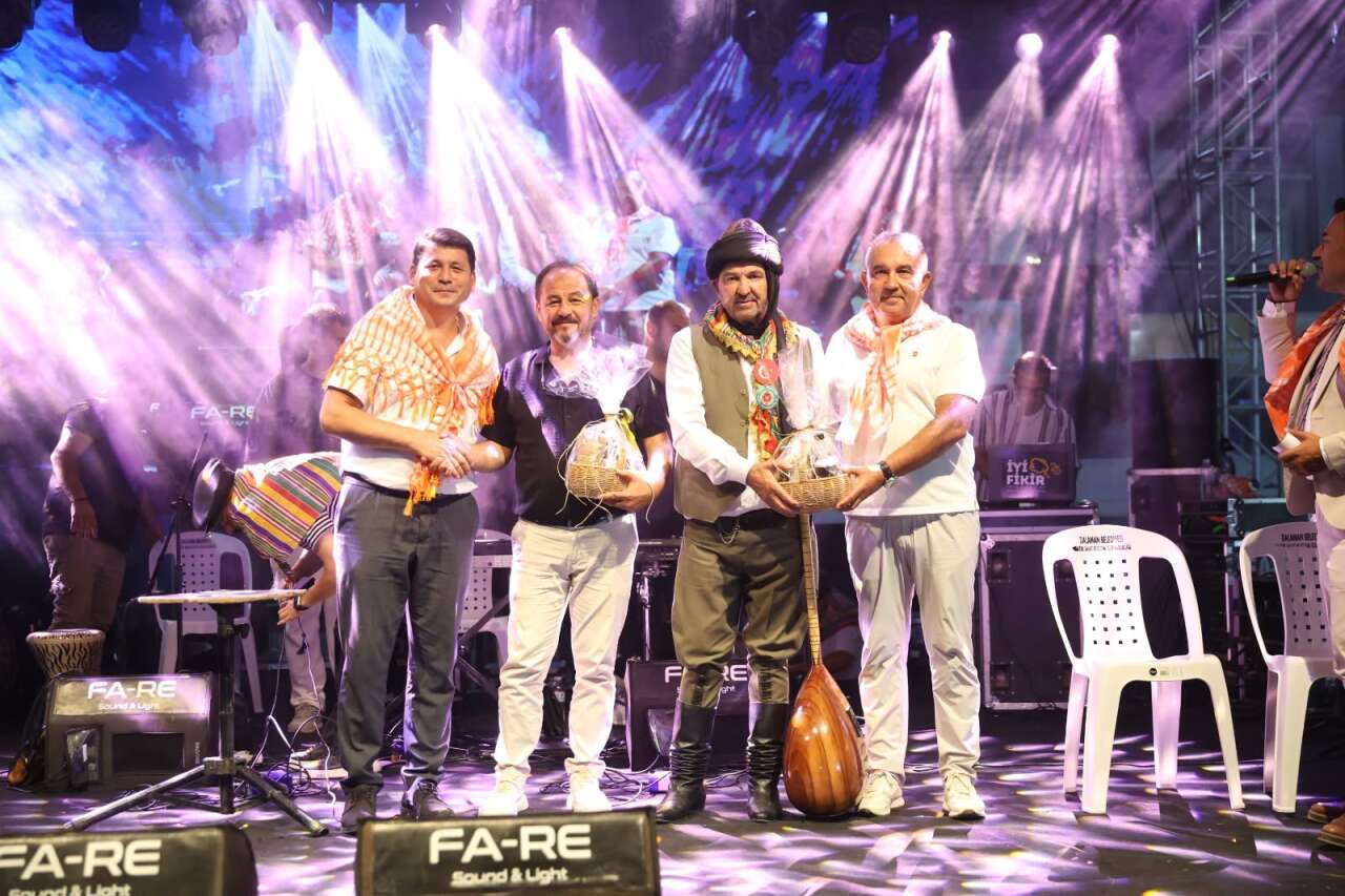Dalaman’da Festival Coşkusu Başladı: 5. İncir ve Nar Festivali Kapılarını Açtı 3